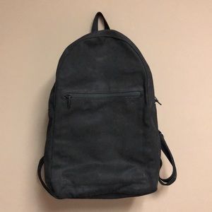 BAGGU black canvas backpack